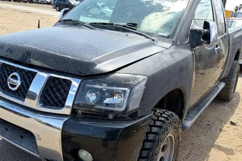 Photo of 2004 Nissan Titan