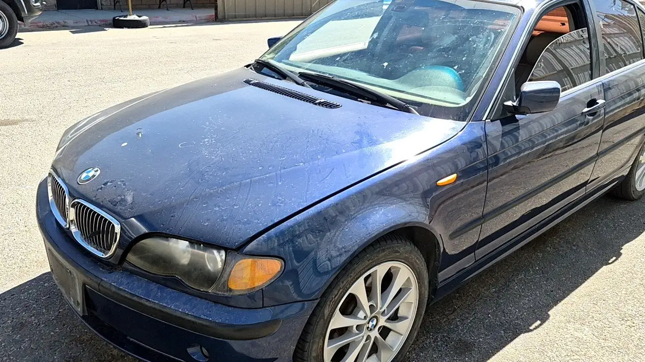 Photo of 2005 Bmw 330Xi