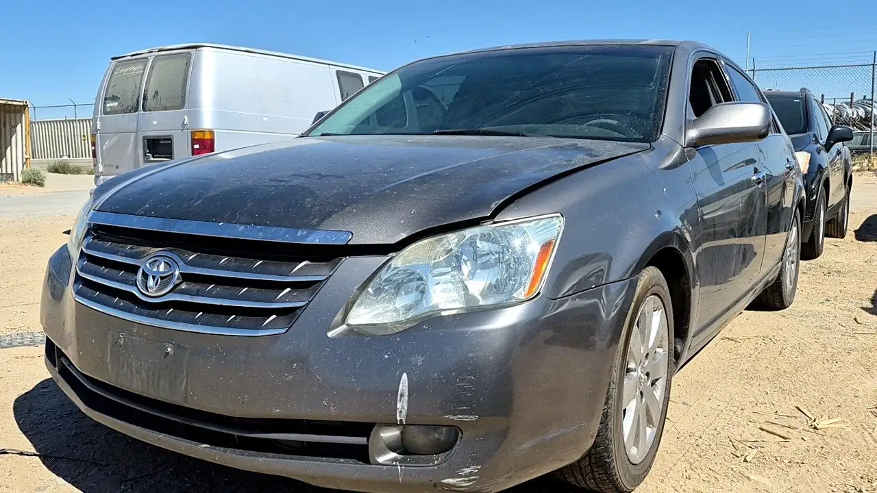 Photo of 2006 Toyota Avalon