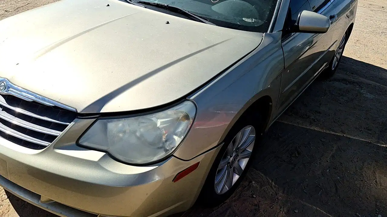 Photo of 2010 Chrysler Sebring