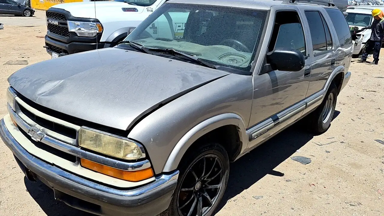 Photo of 2000 Chevrolet Blazer