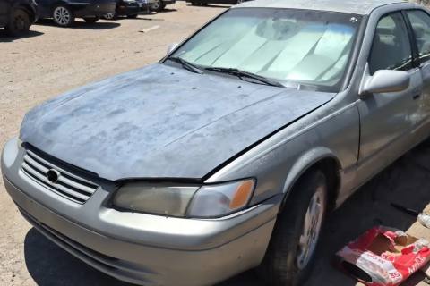 Photo of 1998 Toyota Camry