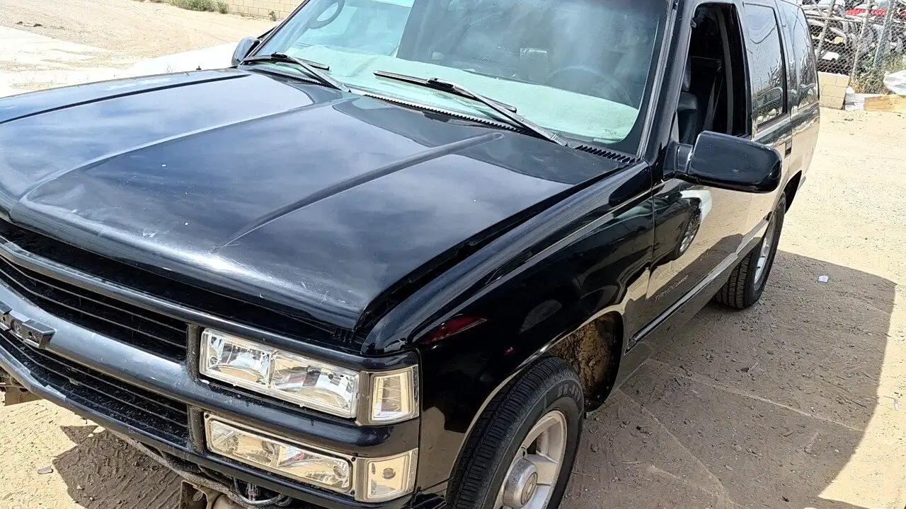 Photo of 2000 Chevrolet Tahoe