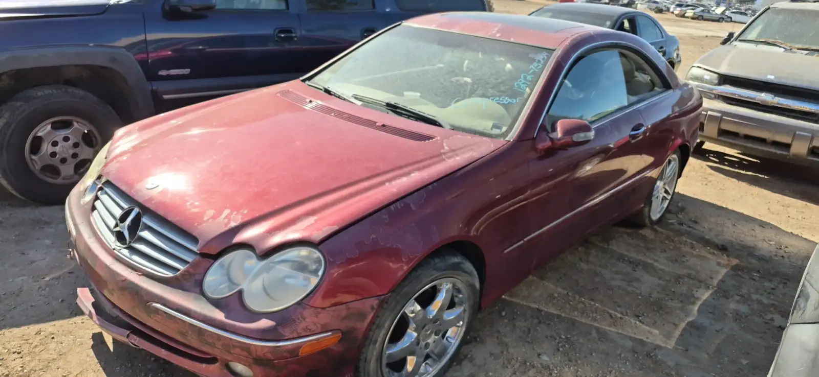 Photo of 2005 Mercedes-Benz Clk320