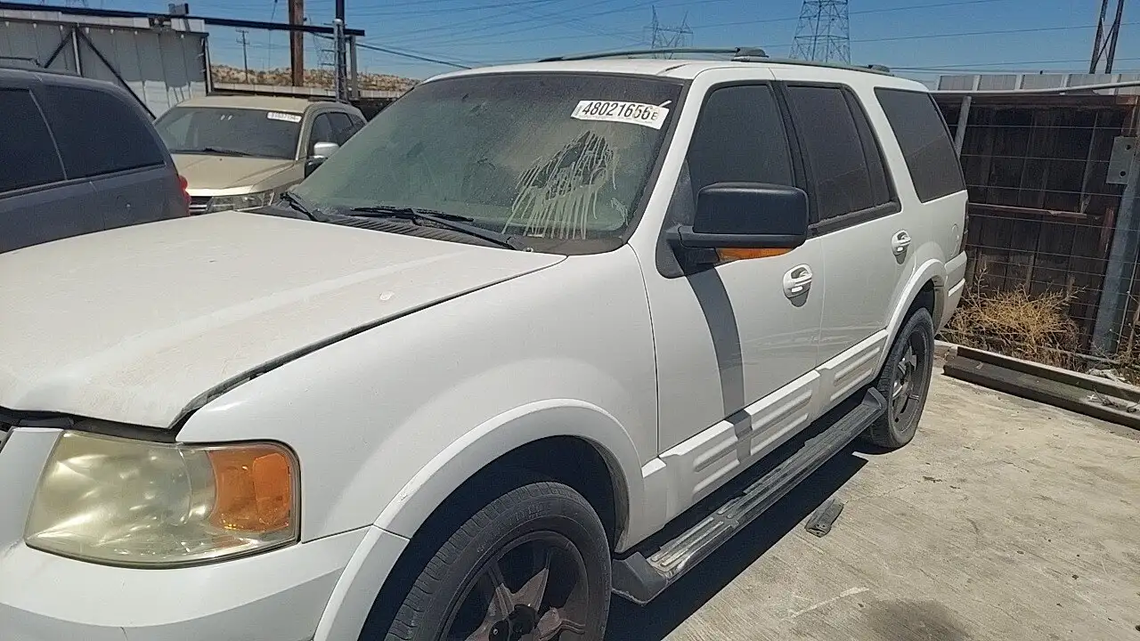 Photo of 2003 Ford Expedition