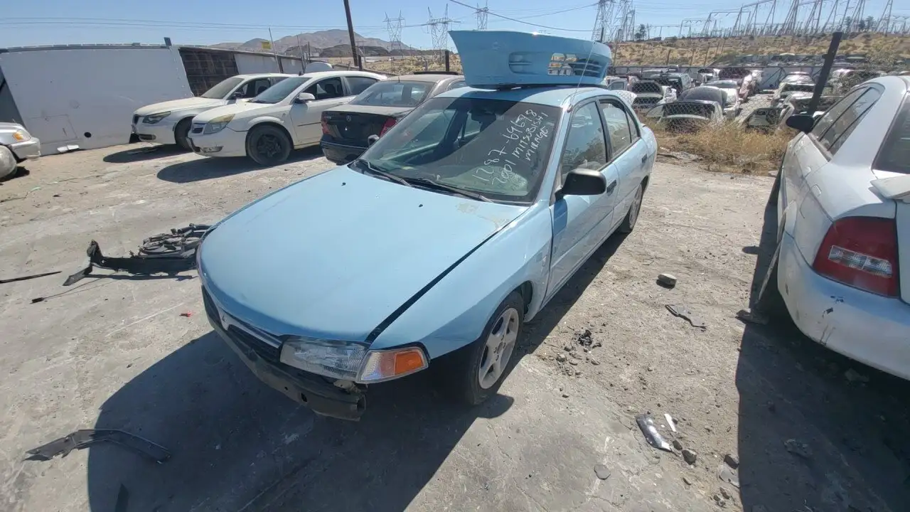 Photo of 2001 Mitsubishi Mirage