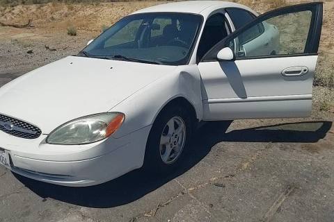 Photo of 2002 Ford Taurus
