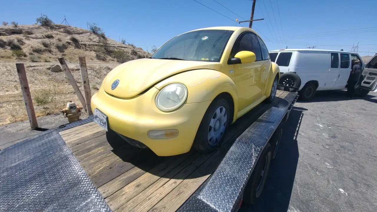 Photo of 2002 Volkswagen Beetle