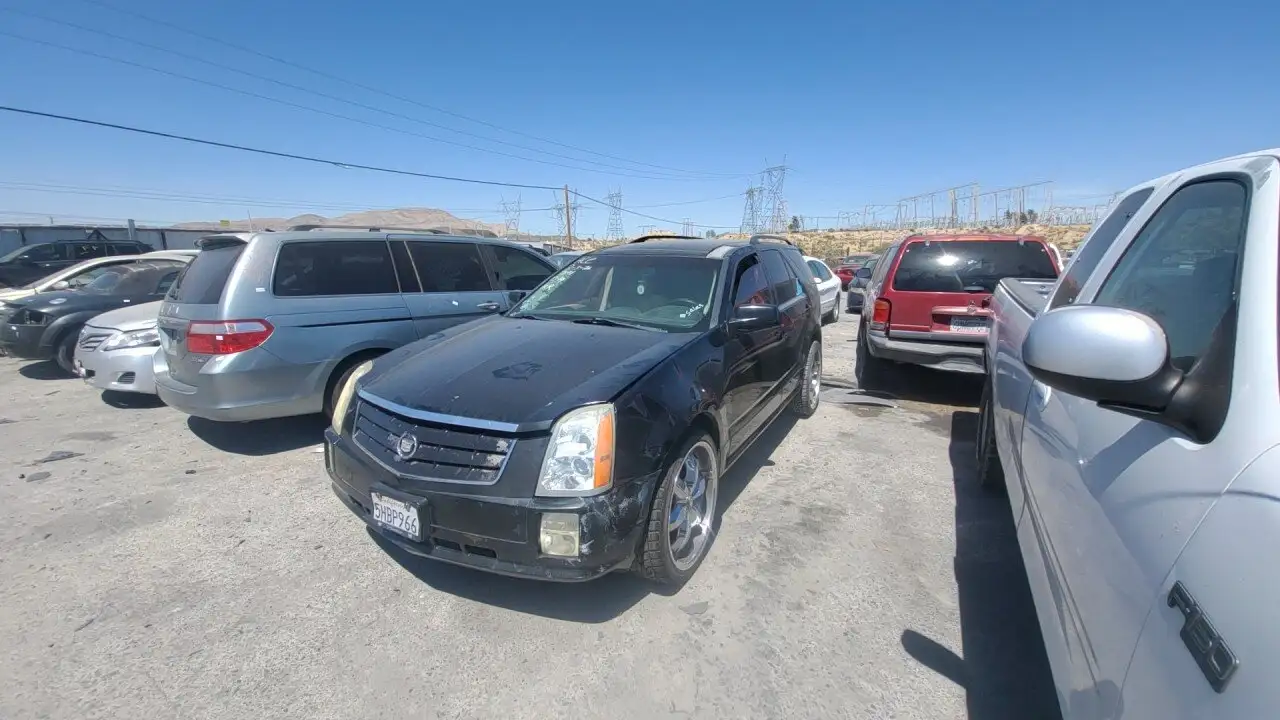 Photo of 2004 Cadillac Srx