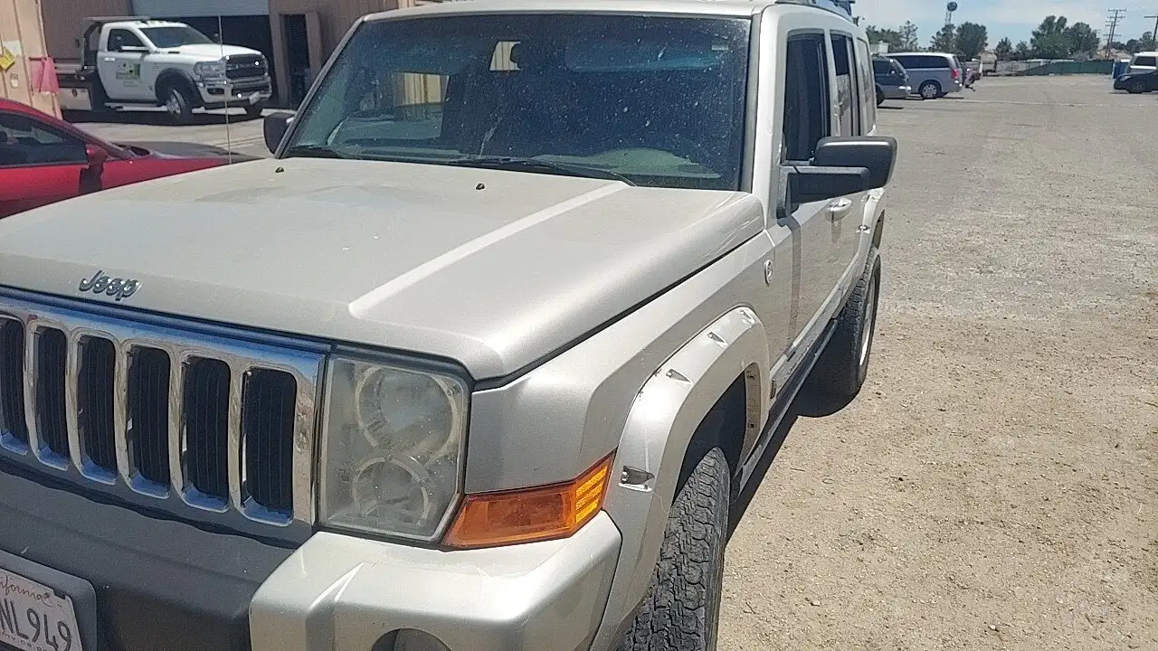 Photo of 2008 Jeep Commander