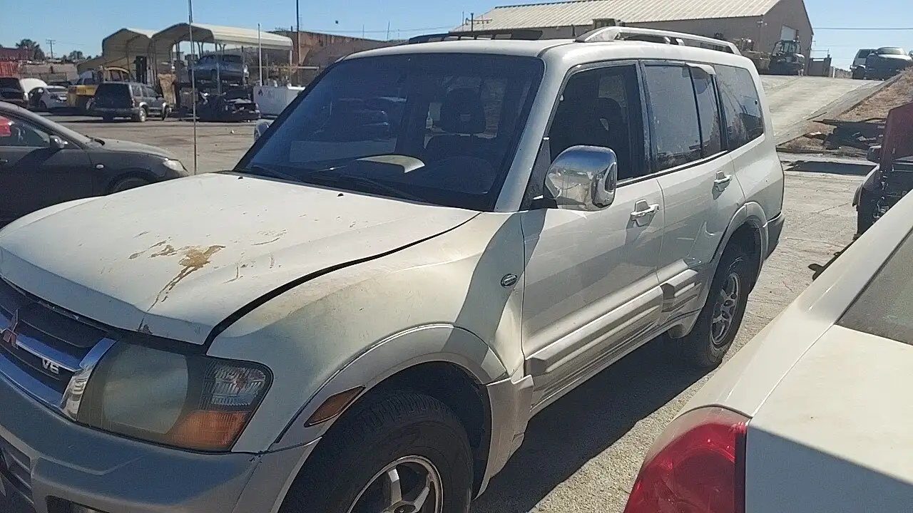 Photo of 2001 Mitsubishi Montero