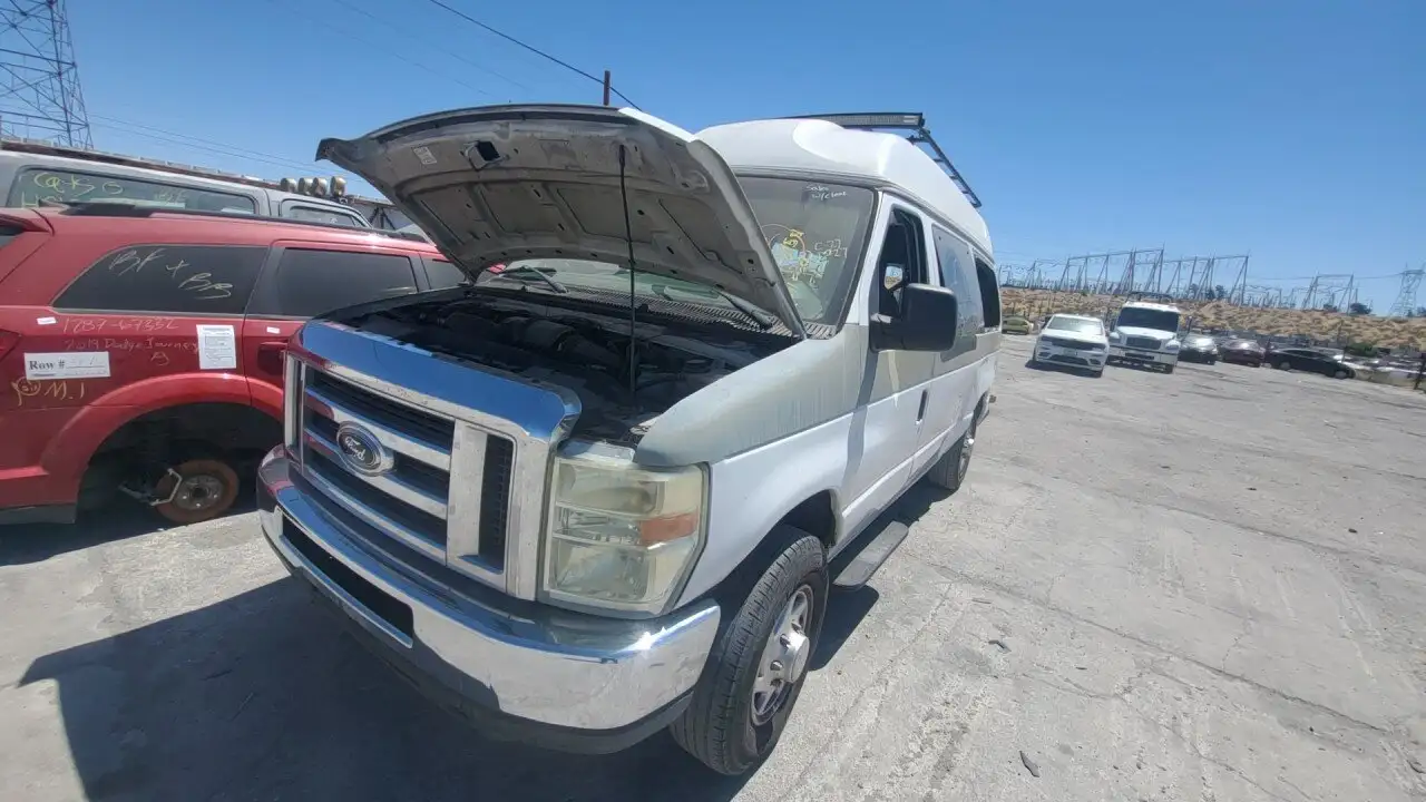 Photo of 2011 Ford E-150