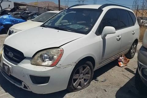 Photo of 2008 Kia Rondo