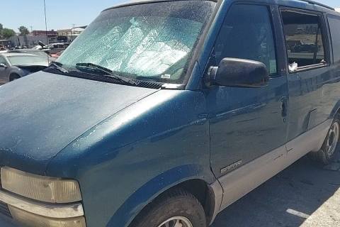 Photo of 2000 Gmc Safari