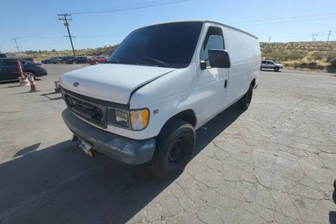 Photo of 2002 Ford E-250 Econoline