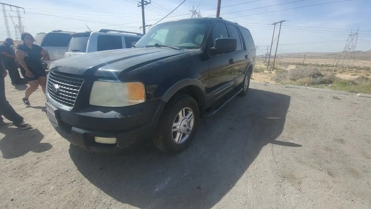 Photo of 2004 Ford Expedition