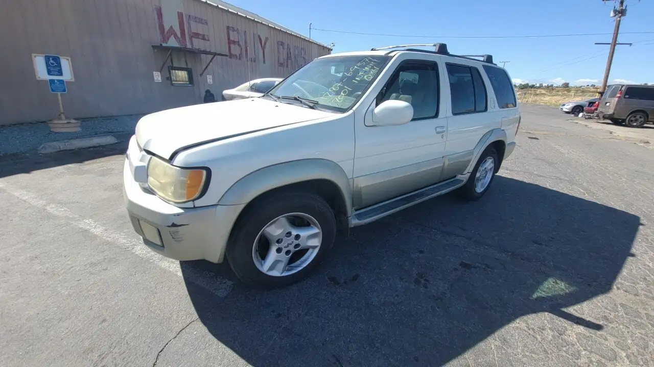 Photo of 2001 Infiniti Qx4