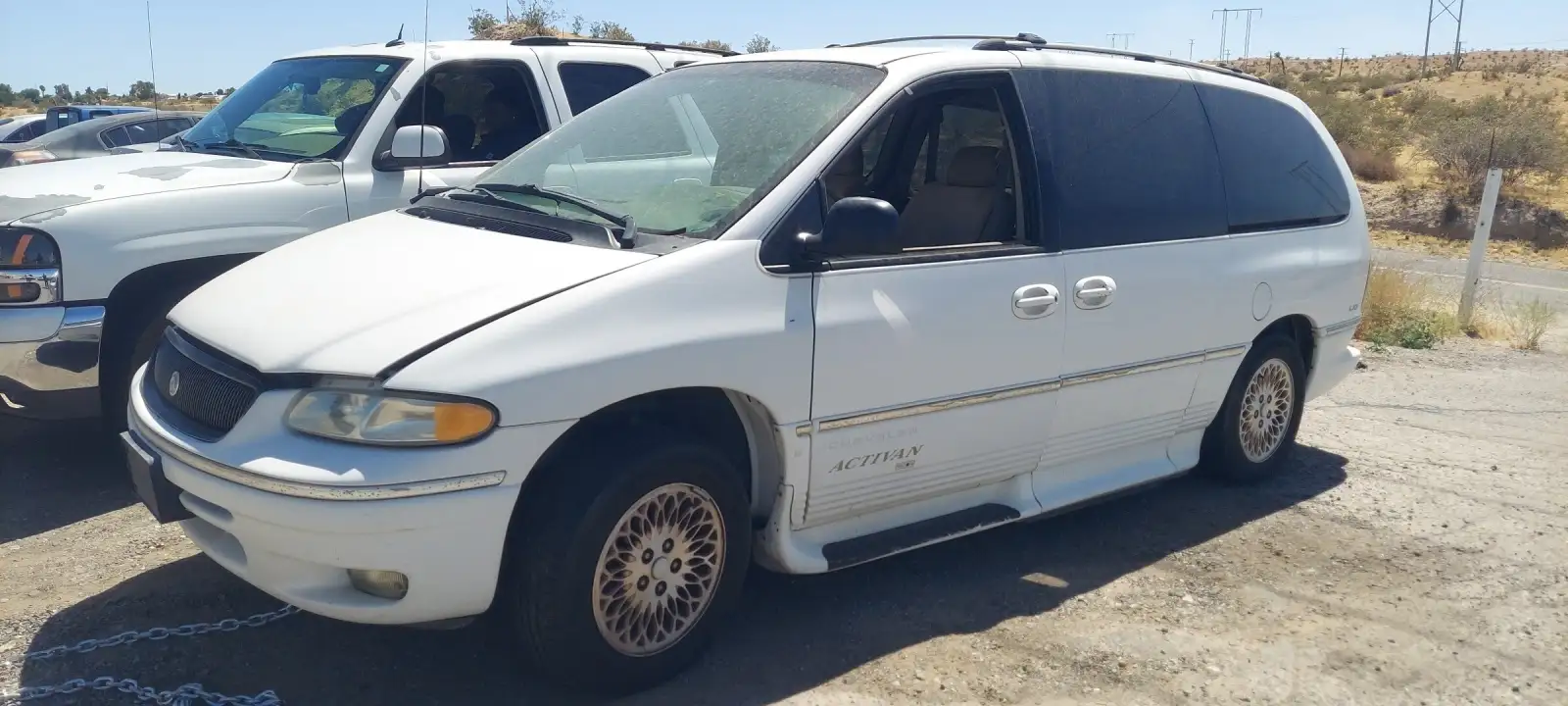 Photo of 1996 Chrysler Town & Country