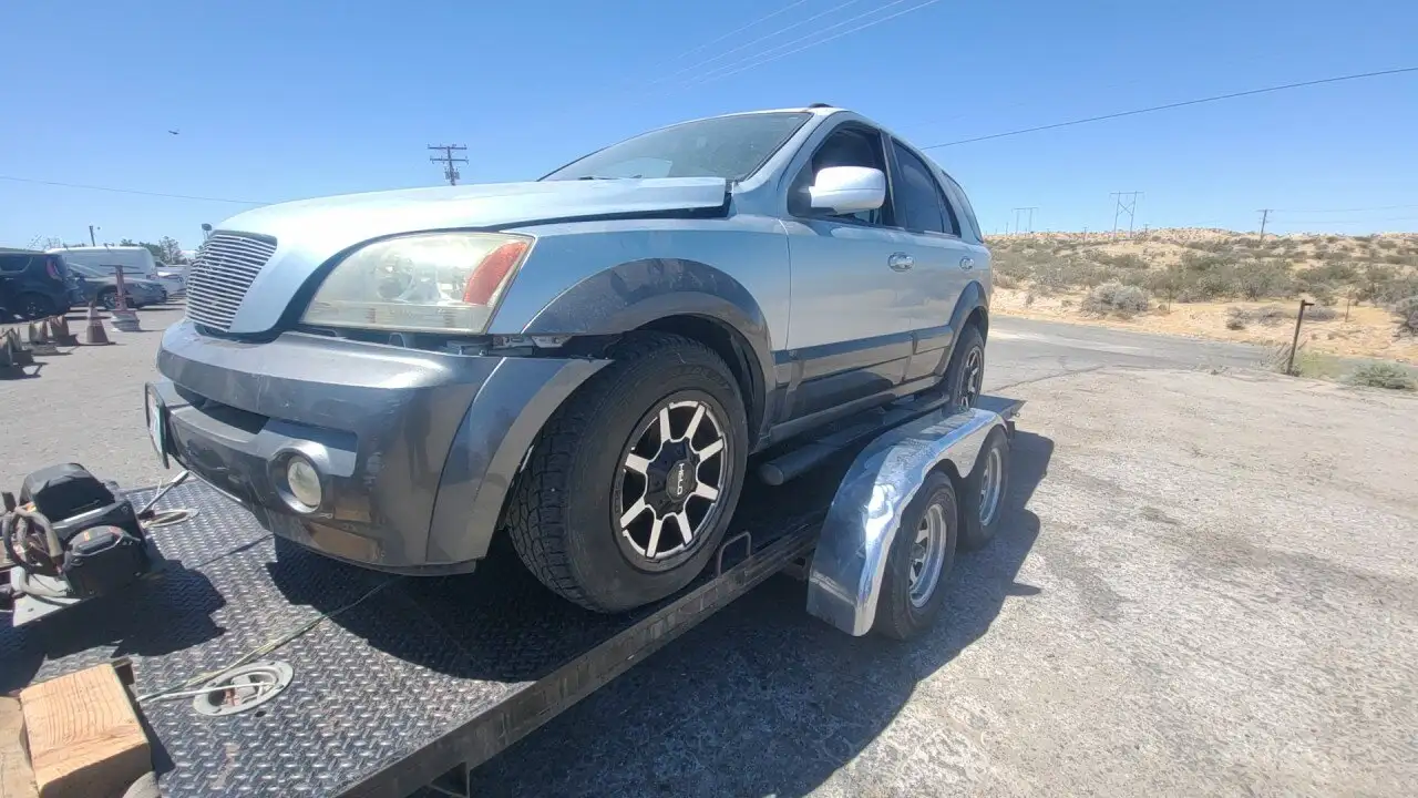 Photo of 2004 Kia Sorento