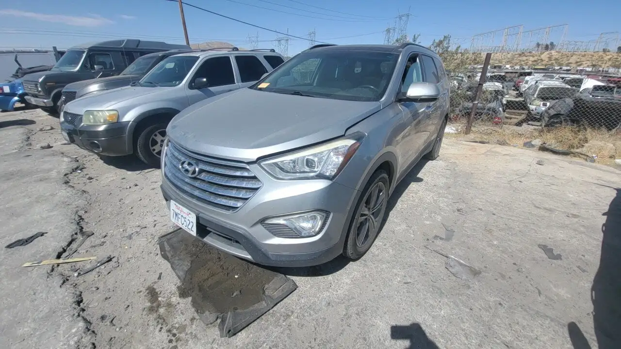 Photo of 2015 Hyundai Santa Fe