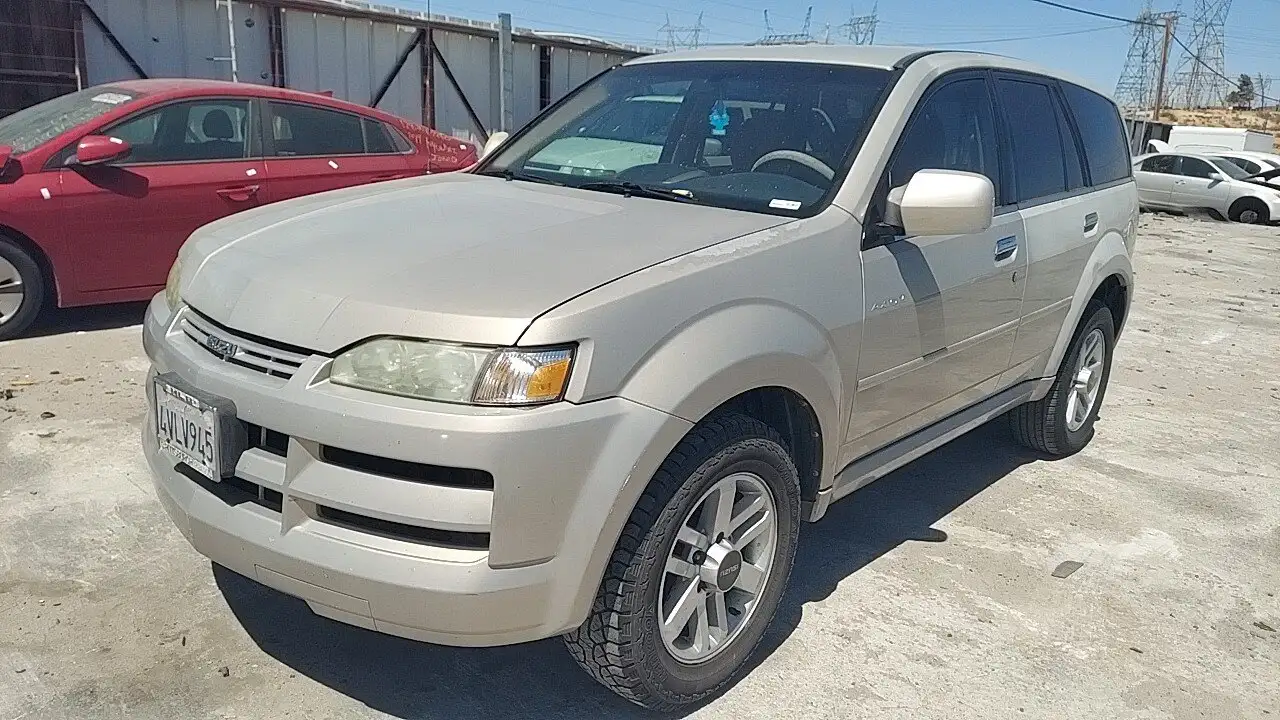 Photo of 2002 Isuzu Axiom