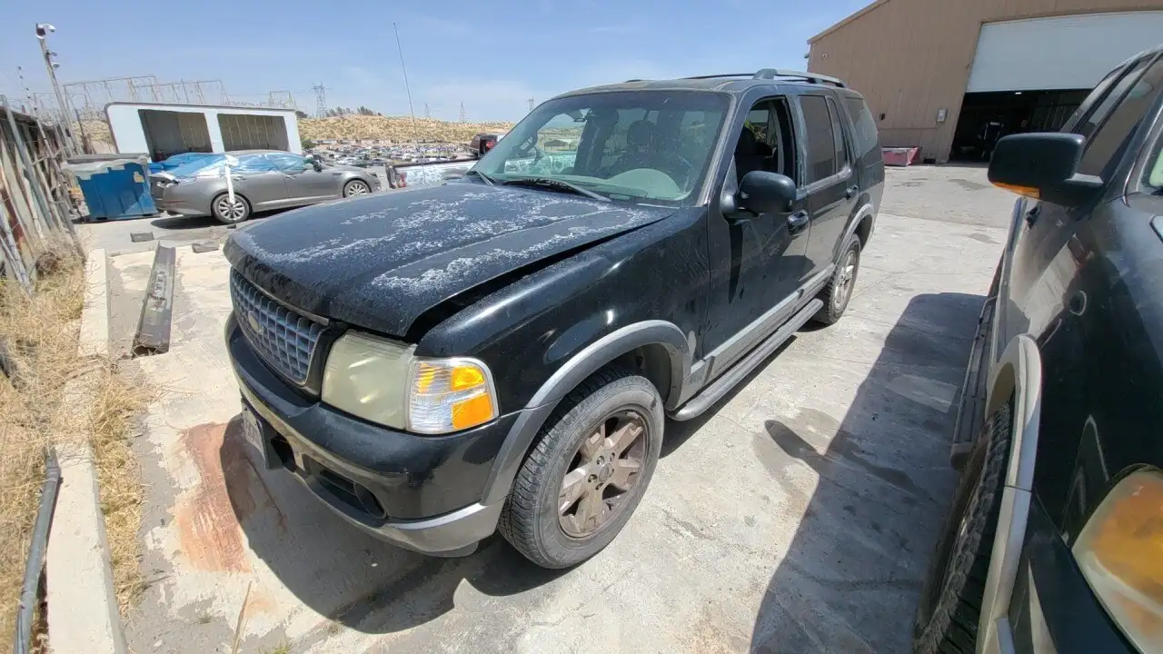 Photo of 2003 Ford Explorer