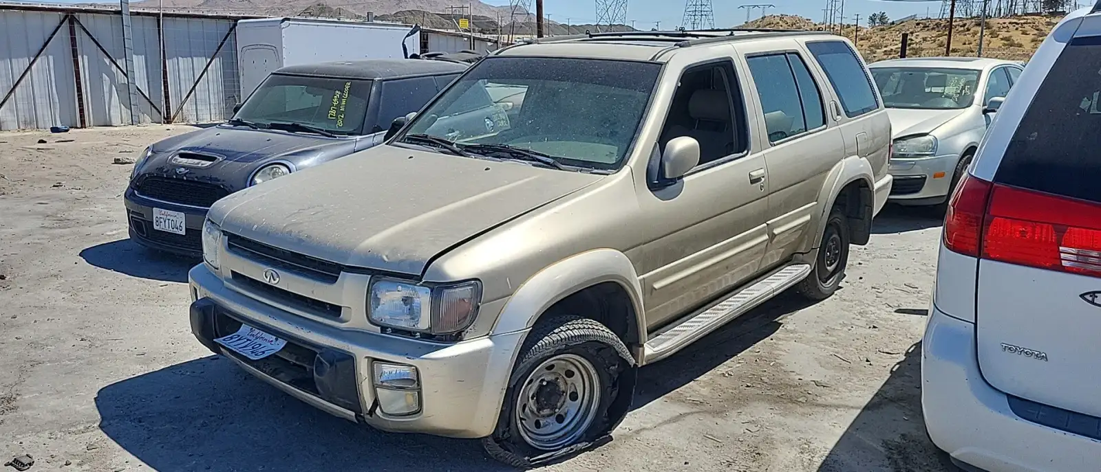 Photo of 1997 Infiniti Qx4