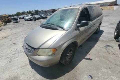 Photo of 2003 Chrysler Town & Country