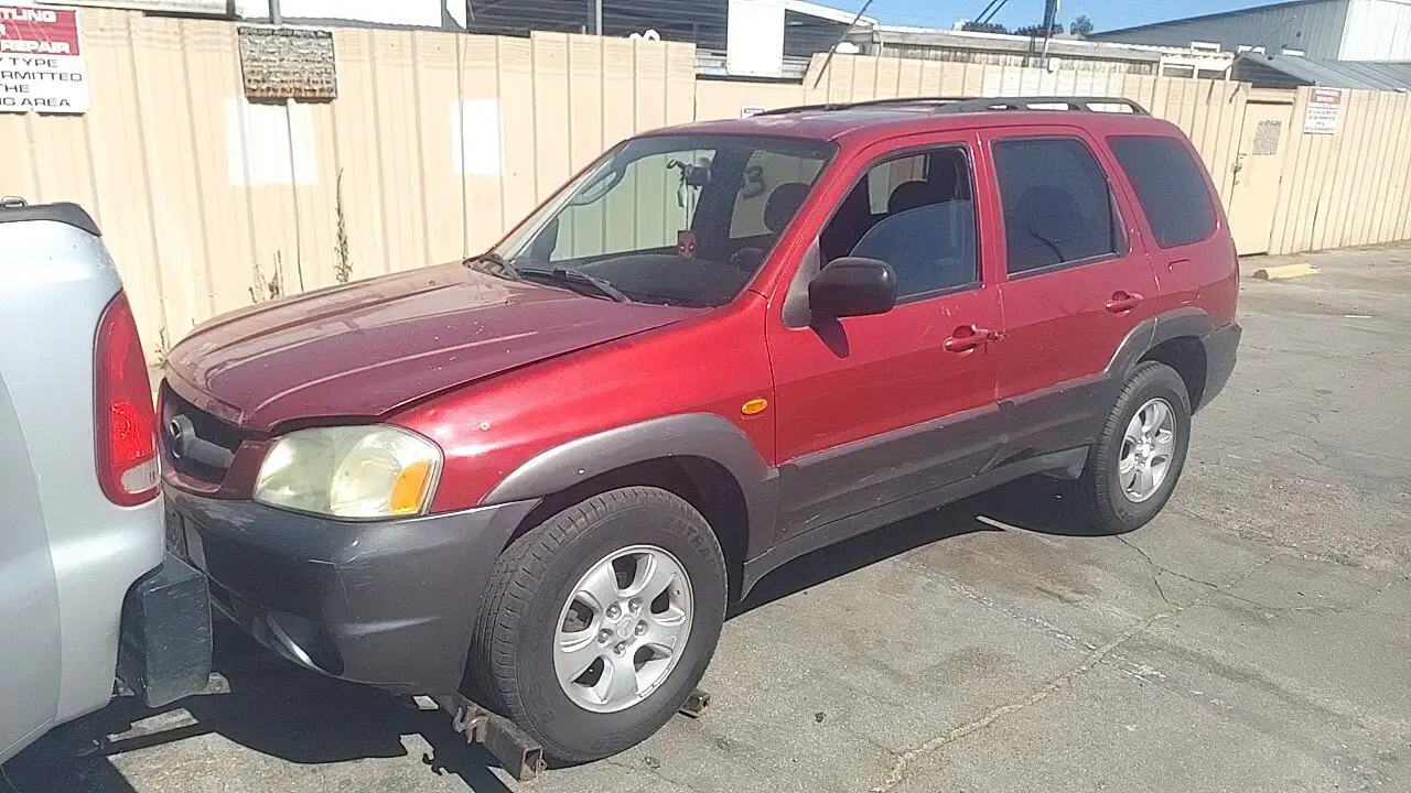 Photo of 2004 Mazda Tribute