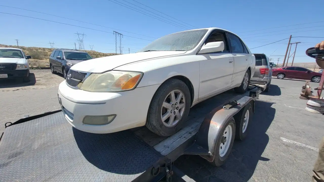 Photo of 2001 Toyota Avalon