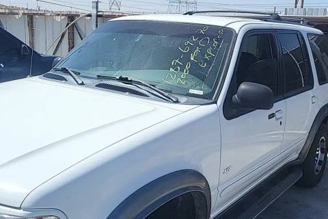 Photo of 2000 Ford Explorer