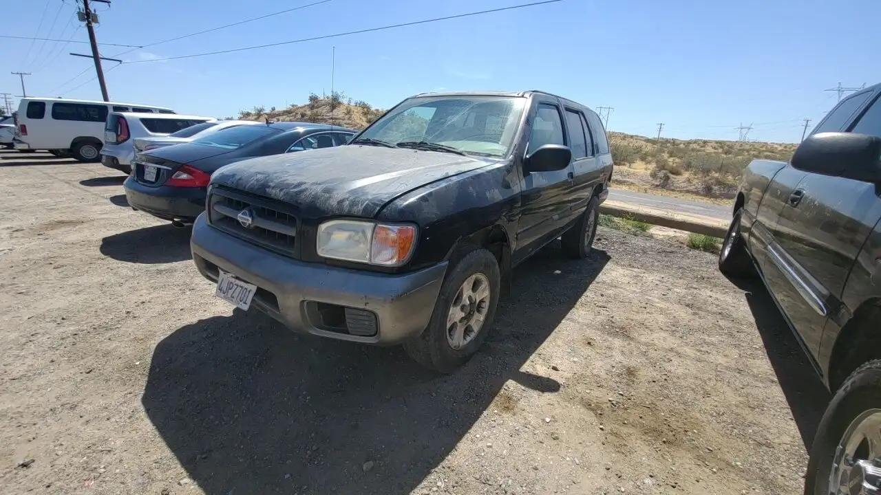Photo of 2000 Nissan Pathfinder