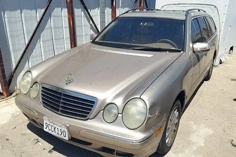 Photo of 2000 Mercedes-Benz E320