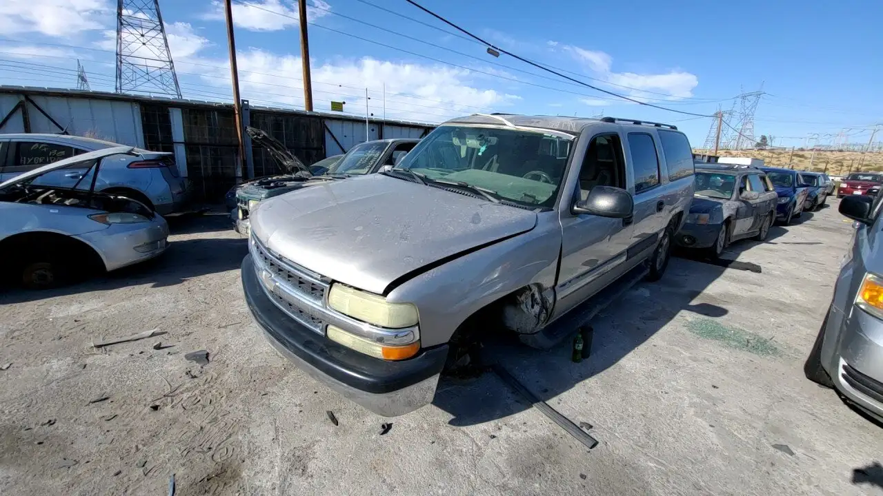 Photo of 2004 Chevrolet Suburban 1500
