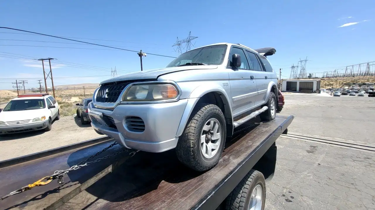 Photo of 2004 Mitsubishi Montero Sport