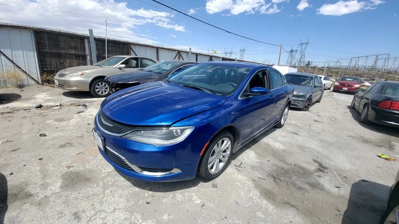 Photo of 2015 Chrysler 200