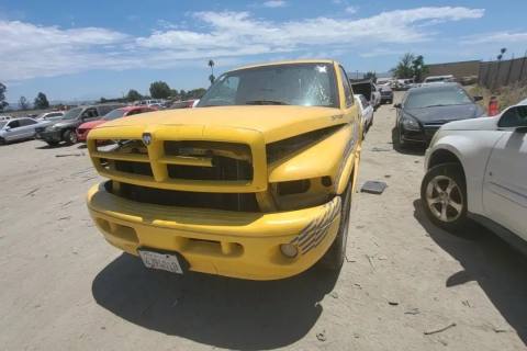 Photo of 2001 Dodge Ram 1500