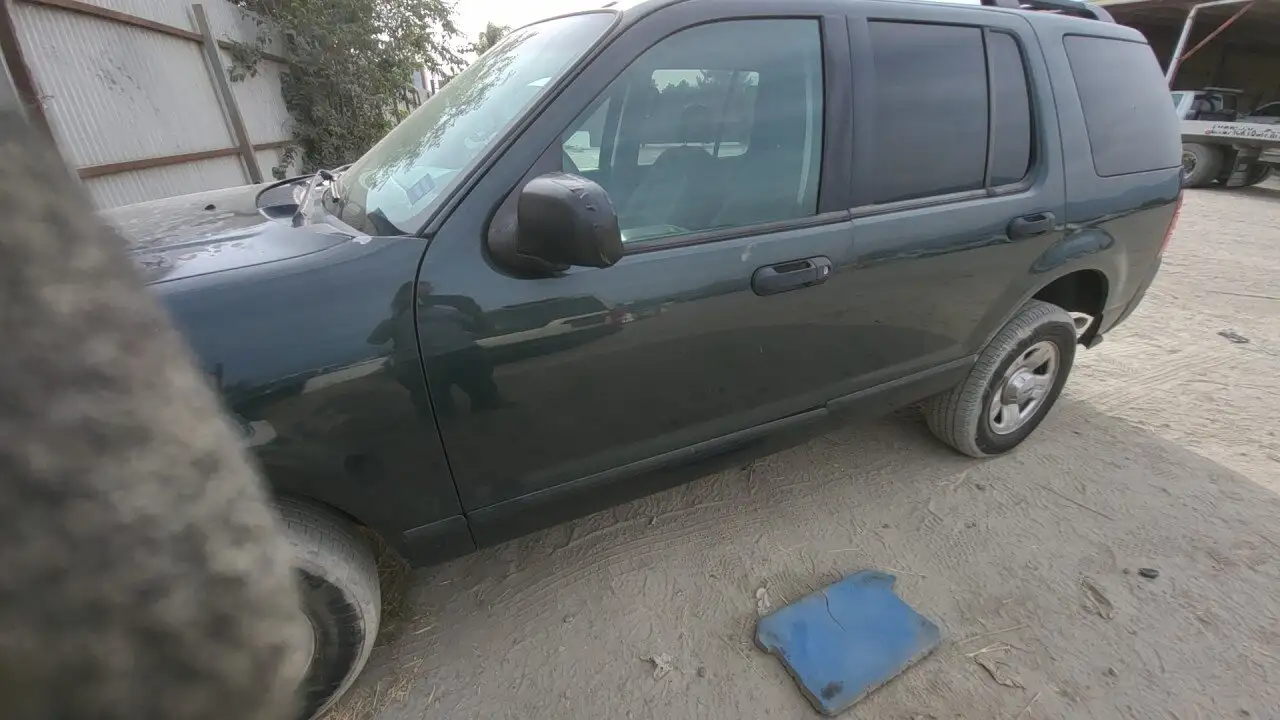 Photo of 2003 Ford Explorer
