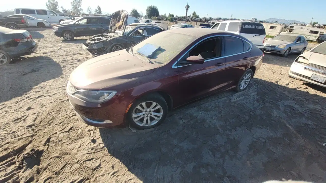 Photo of 2015 Chrysler 200
