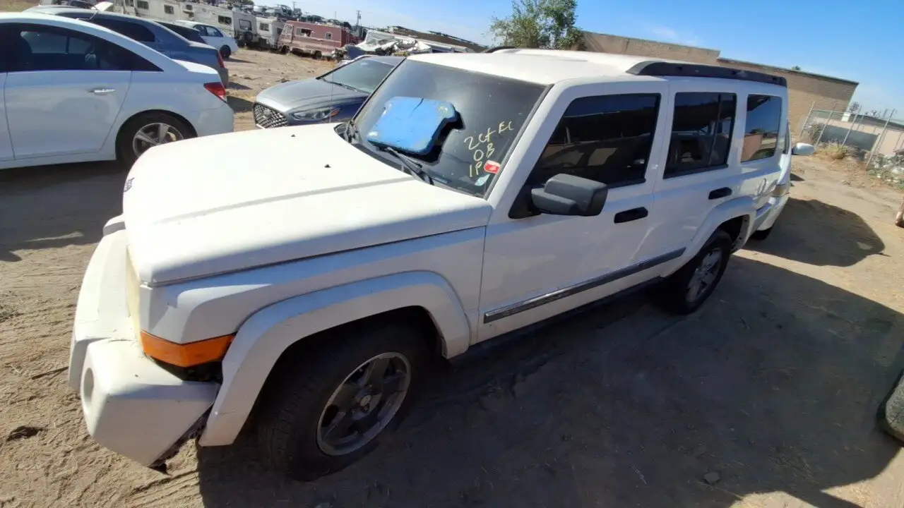 Photo of 2006 Jeep Commander