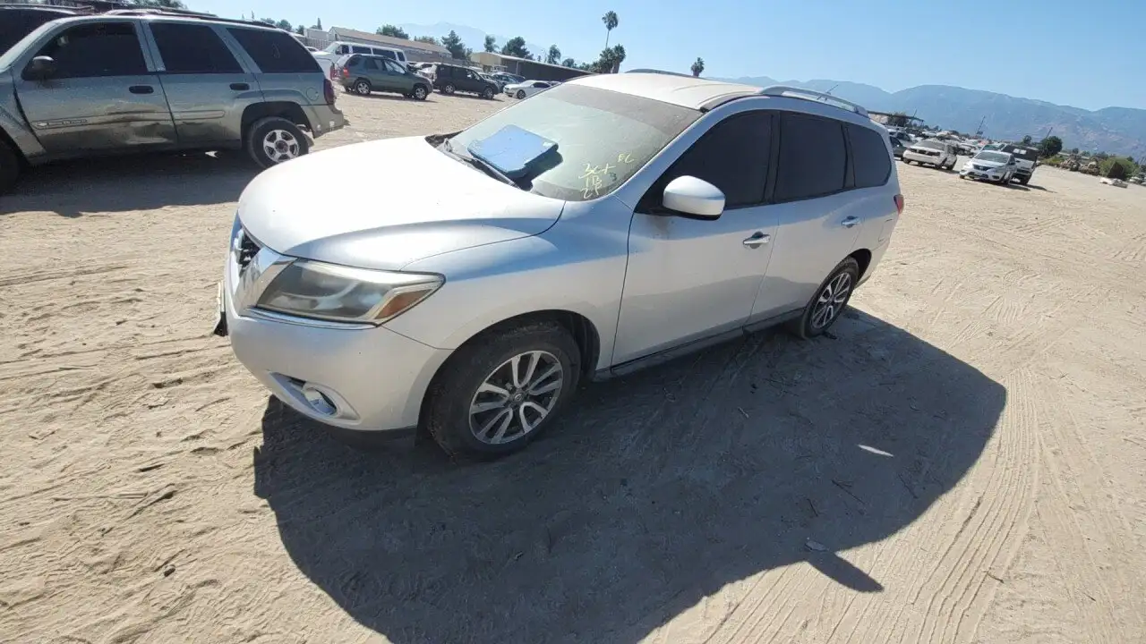 Photo of 2014 Nissan Pathfinder