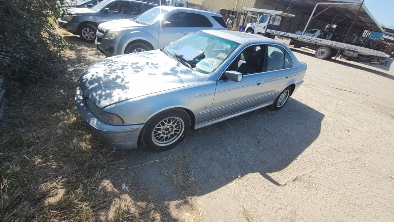 Photo of 2002 Bmw 525I