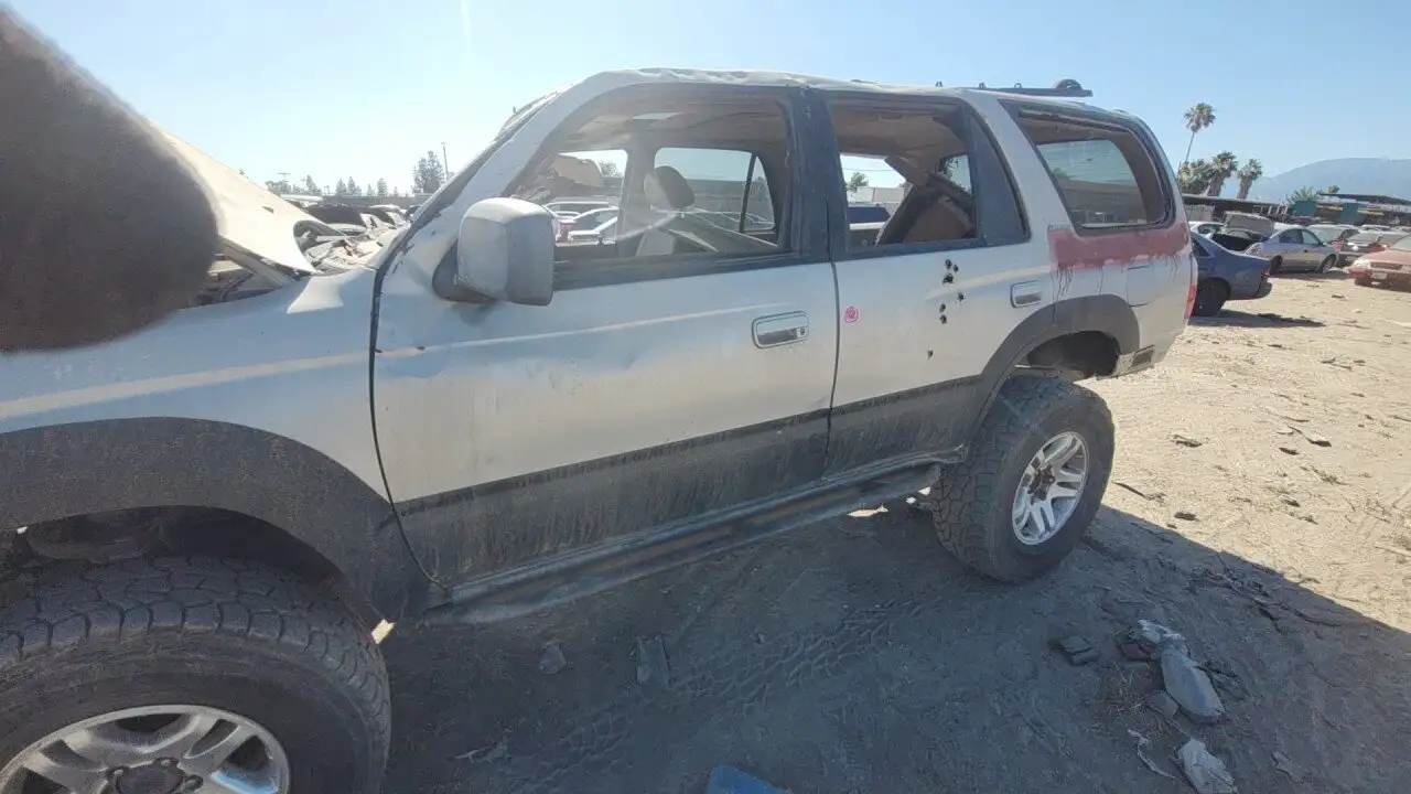 Photo of 2000 Toyota 4Runner