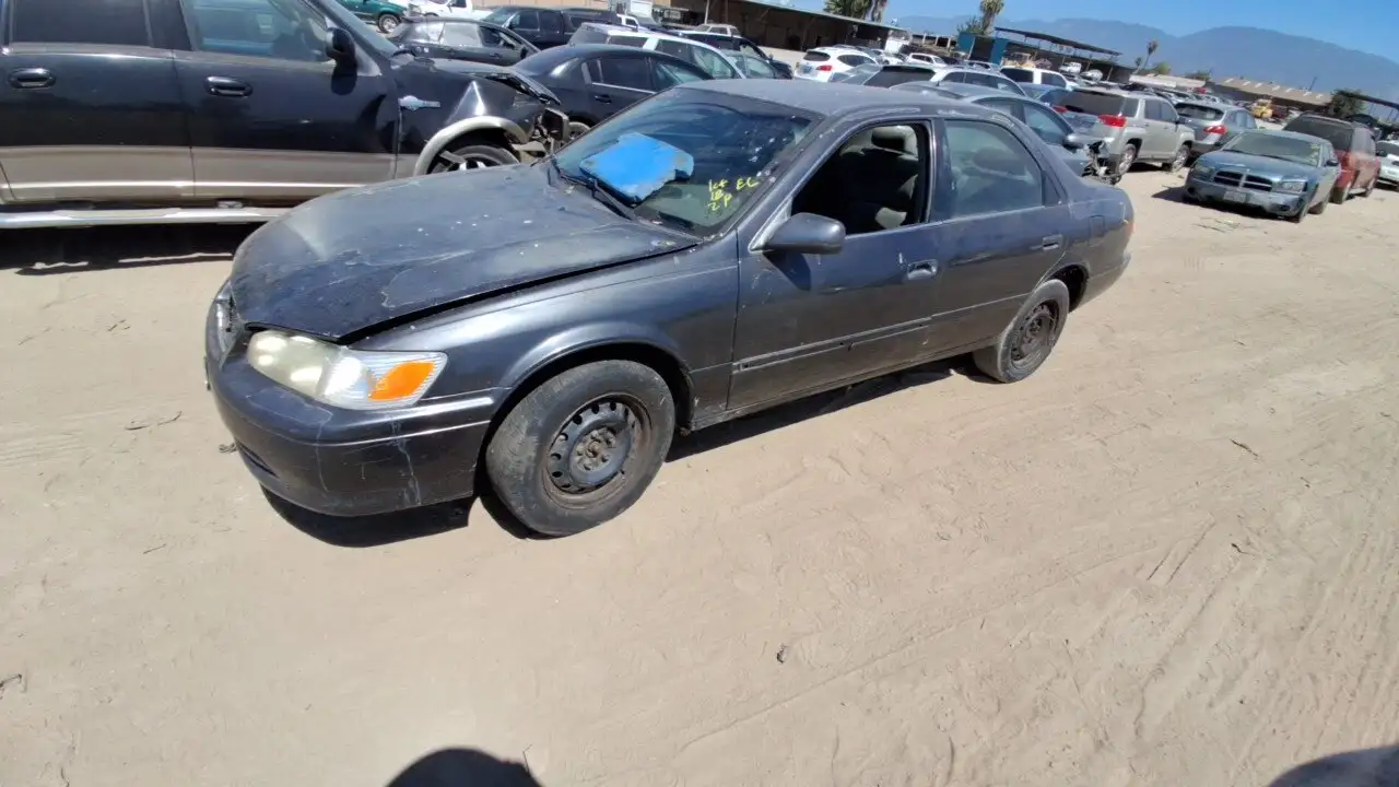 Photo of 2001 Toyota Camry