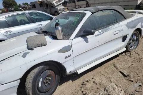 Photo of 1996 Ford Mustang