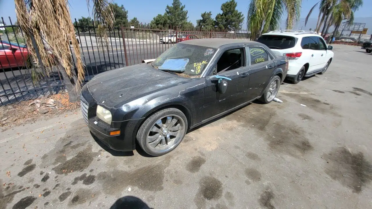 Photo of 2005 Chrysler 300