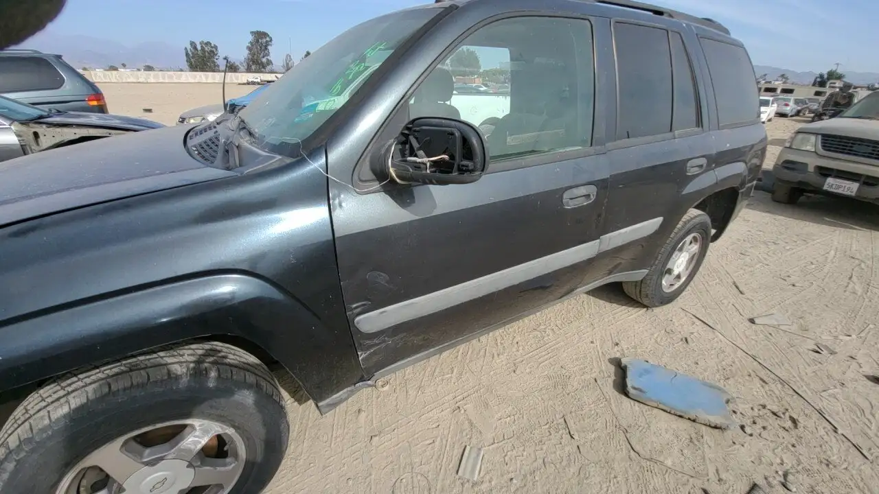 Photo of 2005 Chevrolet Trailblazer