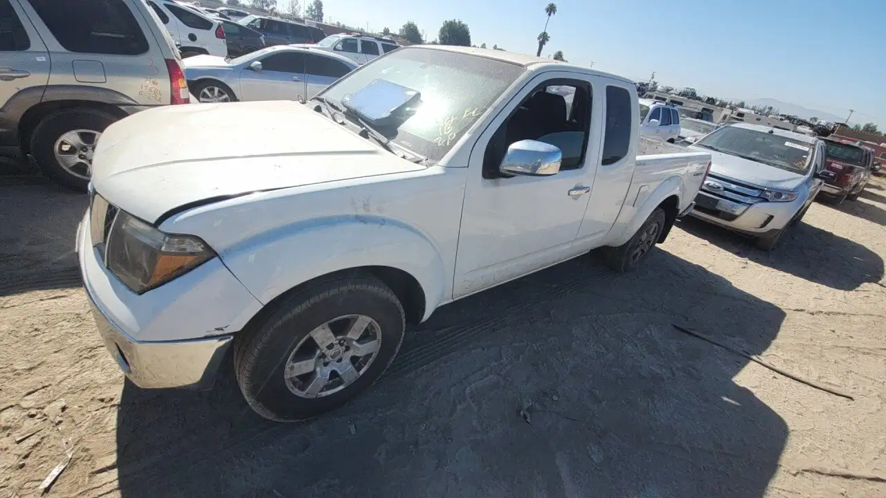 Photo of 2005 Nissan Frontier
