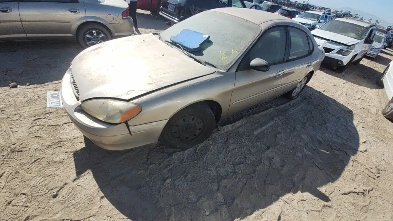 Photo of 2001 Ford Taurus