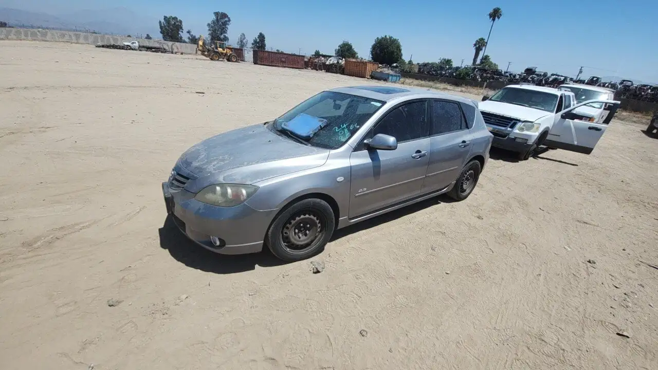 Photo of 2005 Mazda 3